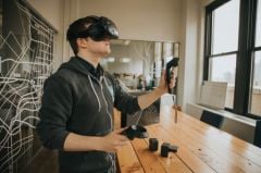 casque-htc-vive.jpg, 2017 casque-htc-vive.jpg