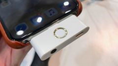 ces-2018-dongle-bouton-home-iphone-x-1.jpg, 2017 ces-2018-dongle-bouton-home-iphone-x-1.jpg
