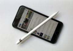 https://www.iphon.fr/public/Teza/2017/T2/.iphone-apple-pencil_s.jpg