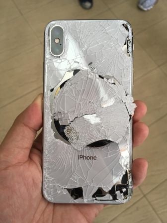 iphone-x-casse.jpg, 2017 iphone-x-casse.jpg