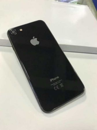 sonny-maquettes-iphone-8-3.jpg, 2017 sonny-maquettes-iphone-8-3.jpg