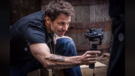 zack-snyder-iphone.jpg, 2017 zack-snyder-iphone.jpg