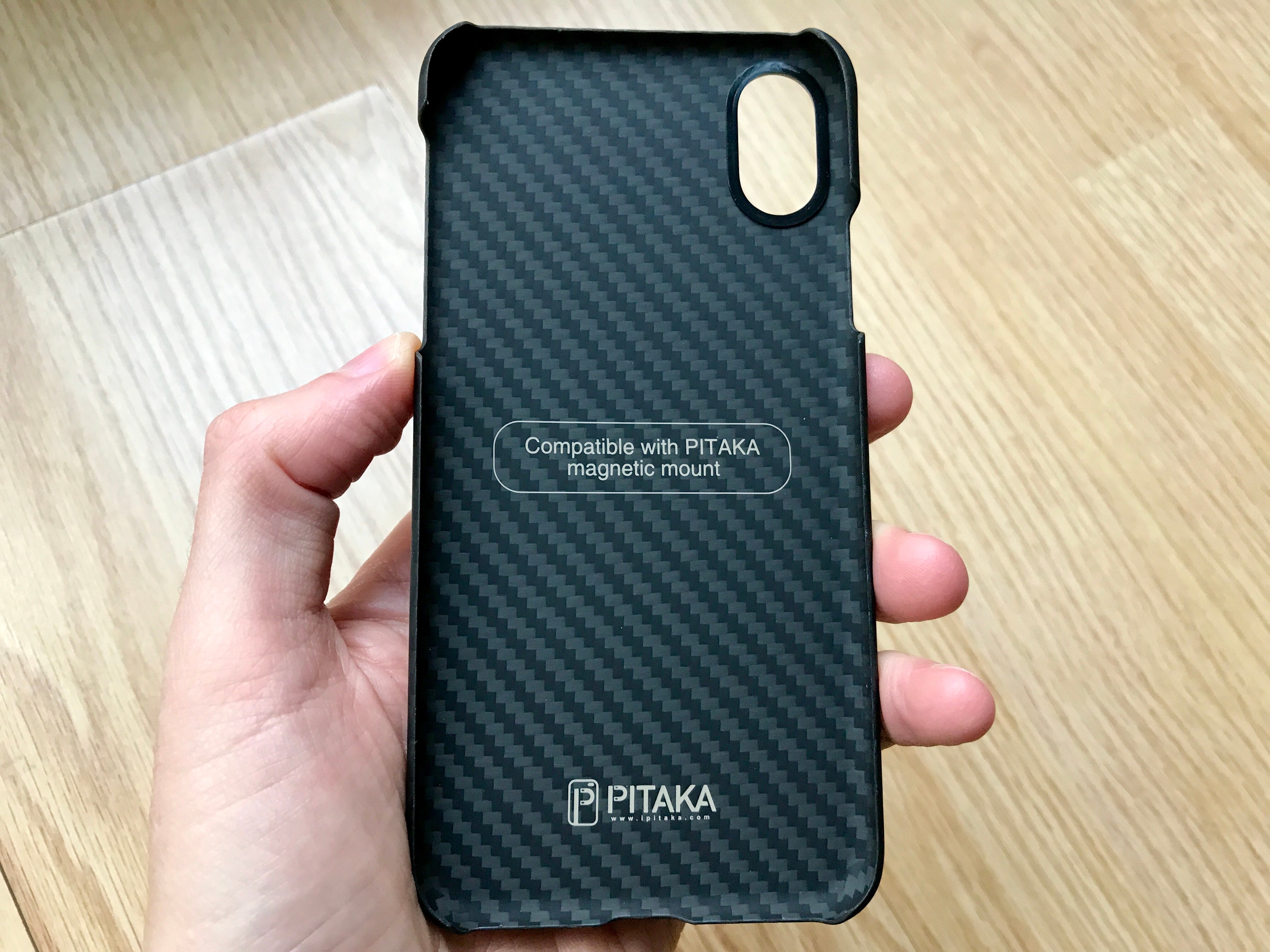 coque iphone xr aimante induction