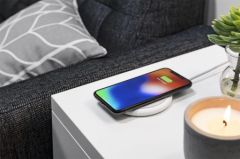 mophie-charge-stream-pad-1.jpg, 2018 mophie-charge-stream-pad-1.jpg