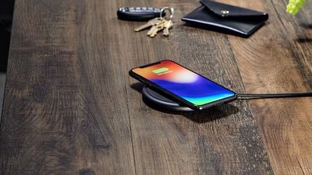 mophie-charge-stream-pad-2.jpg, 2018 mophie-charge-stream-pad-2.jpg