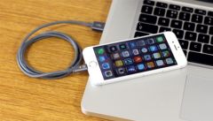 Quickdraw-2.0-un-cable-iPhone-reversible-002.jpg, 2015 Quickdraw-2.0-un-cable-iPhone-reversible-002.jpg