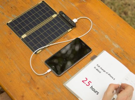Solar-Paper-chargeur-solaire-iPhone-002.jpg, 2011 Solar-Paper-chargeur-solaire-iPhone-002.jpg
