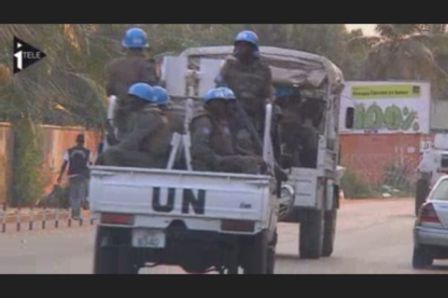 mzl.gqtsnbtg.320x480-75.jpg, janv. 2011 mzl.gqtsnbtg.320x480-75.jpg