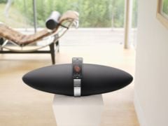 bowerswilkins-zeppelin-air-iphone5-plinth.jpg