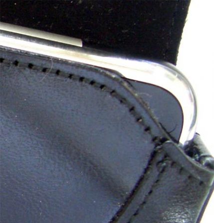 etui-iphone-prima-4-ecouteu.jpg